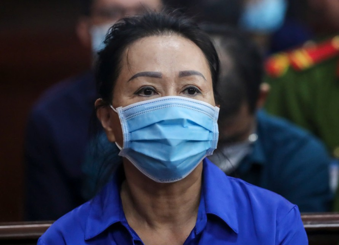 ‘Trái tim bị cáo đang rỉ máu từng giây, từng giây’, lời nói sau cùng chua xót của bà Trương Mỹ Lan vụ Vạn Thịnh Phát