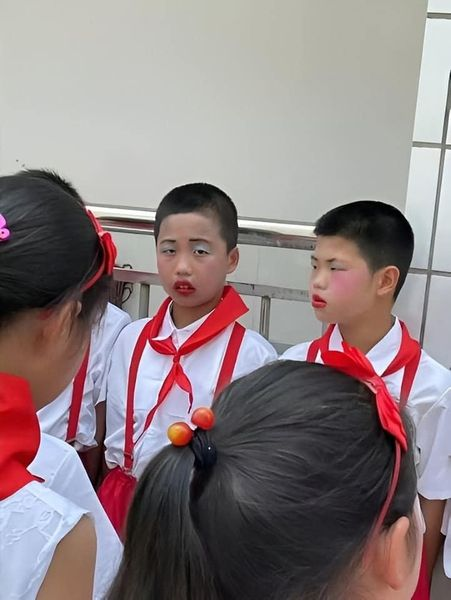 Văn nghệ thì một hôm, còn ký ức thì là mãi mãi 😌