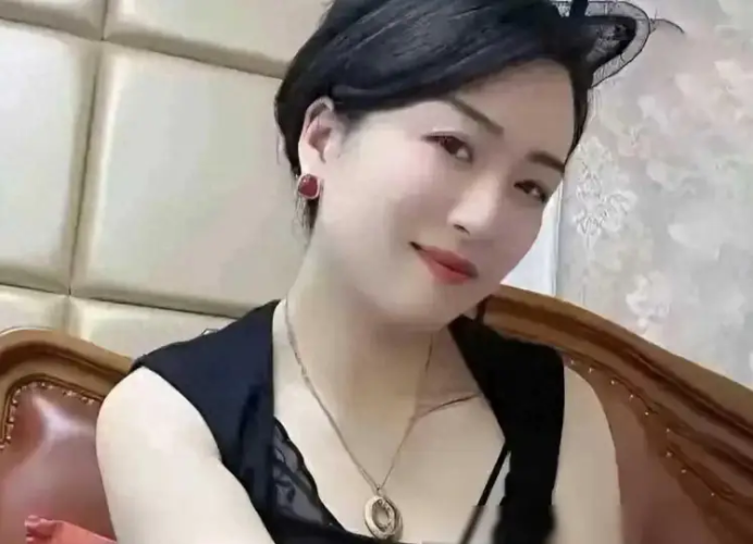 Bạn có biết tại sao nhu cầu sinh lý của phụ nữ trên 45 tuổi trở nên mạnh mẽ hơn?