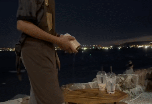 Vụ nhân viên ném rác xuống biển Phan Thiết gây phẫn nộ cộng đồng mạng, chủ quán nói gì?