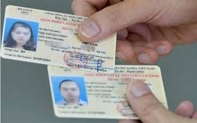 Hà Nội nguy cơ tạm dừng cấp, đổi bằng lái xe vì... hết phôi do nhu cầu tăng đột biến