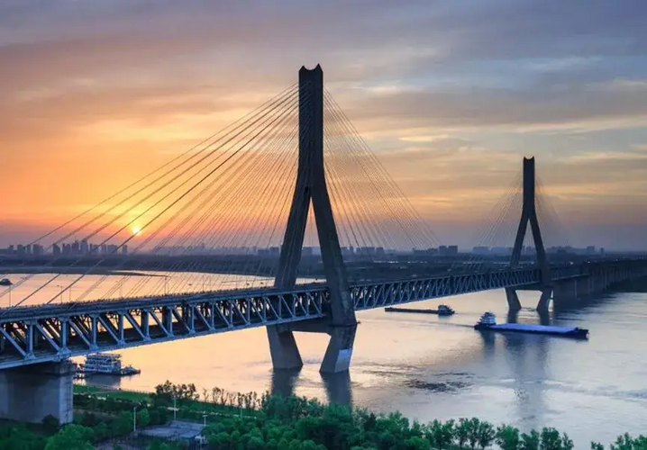 Năm Ất Tỵ 2025 những tuổi nào đẹp nhất?