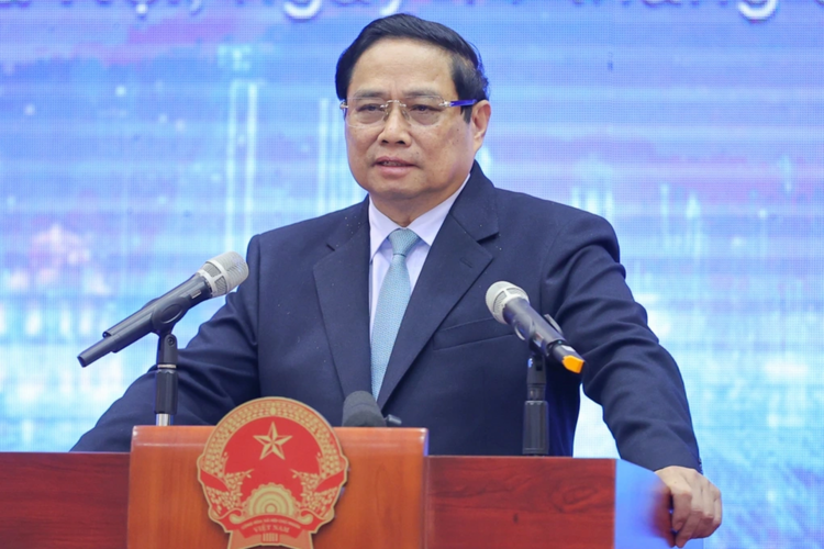 Thủ tướng yêu cầu Truyền hình Việt Nam VTV cơ cấu lại và giảm mạnh tổ chức bên trong