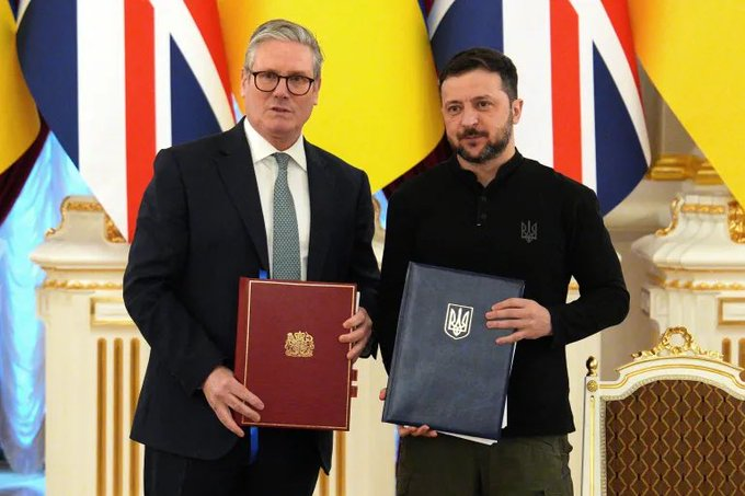 Thủ tướng Anh ký thỏa thuận hợp tác với Ukraine... 100 năm!