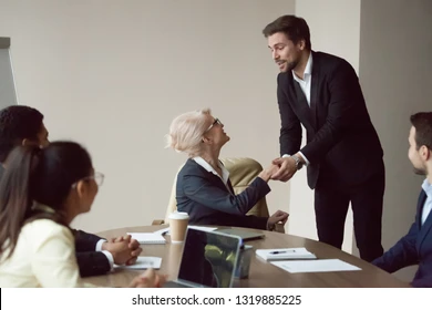Nịnh cũng là lẽ thường tình thôi