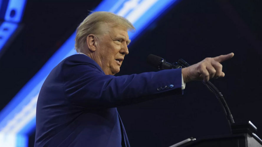 Tổng thống Hoa Kỳ Trump nói xung đột ở Ukraina không chấm dứt được là do Zelensky
