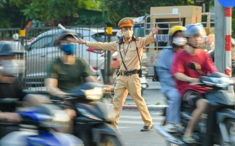 Từ 27/1, Hà Nội điều chỉnh giao thông, cho phép một số loại phương tiện được rẽ phải liên tục