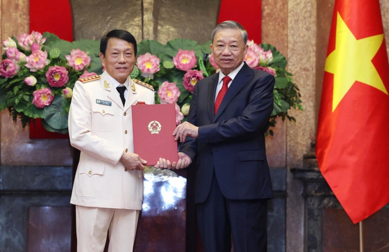 Các sĩ quan cấp cao được thăng hàm Đại tướng, Thượng tướng năm qua