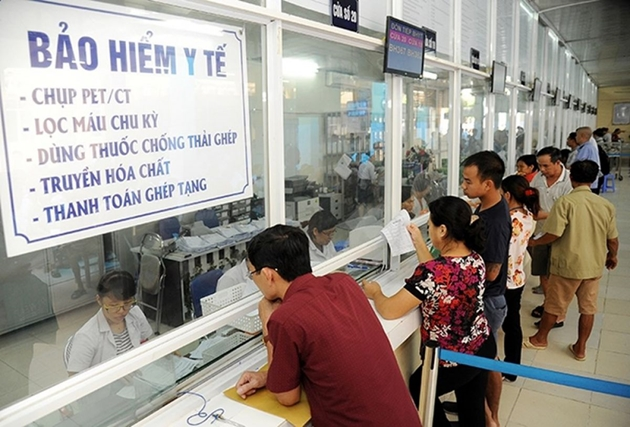 Đề xuất MỨC ĐÓNG BẢO HIỂM Y TẾ bằng 4,5% tiền lương tháng, lương hưu, lương cơ sở, trợ cấp mất sức lao động