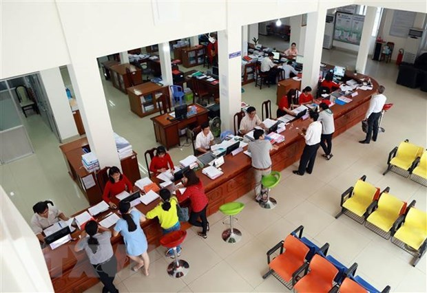 14 cán bộ chủ chốt tỉnh Hòa Bình xung phong xin nghỉ hưu trước tuổi gồm những ai