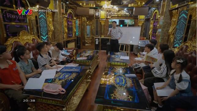 Chương trình "Gặp nhau cuối tuần" làm về dạy thêm, học thêm gây phải ứng vì bị cho là xúc phạm nghề giáo
