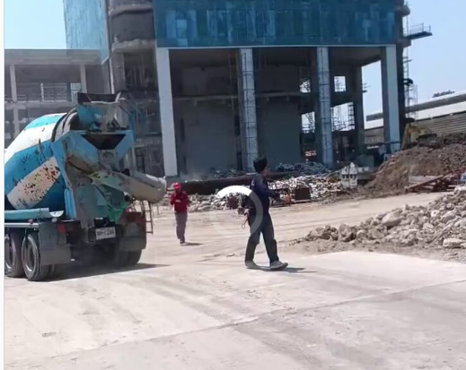 Video tòa nhà cao tầng đổ sụp ở Bangkok do động đất