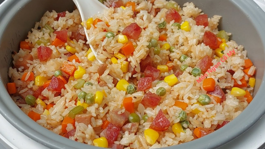 Dùng nồi cơm điện 10 năm, tôi phát hiện nếu lau sạch chỗ này, mỗi tháng tiết kiệm cả đống tiền điện
