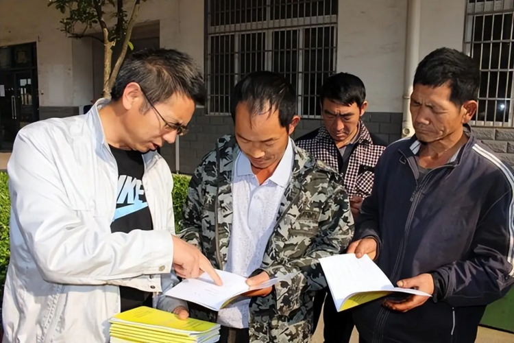 Trung Quốc điều chỉnh cách tổ chức và vận hành ở cấp thôn