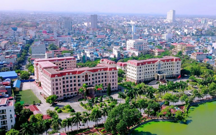 Bỏ cấp huyện thì các lãnh đạo huyện, cán bộ huyện sẽ về đâu?