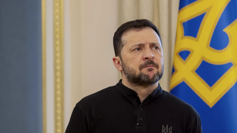 Zelensky đe dọa các nhà lãnh đạo sẽ đến Matxcơva vào Ngày Chiến thắng