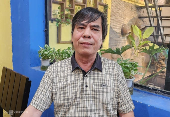 Cuộc đời đi sang trang khác khi bị giữ bằng tốt nghiệp đại học, mất cơ hội nên kiện đại học Kinh tế Quốc dân là đúng!