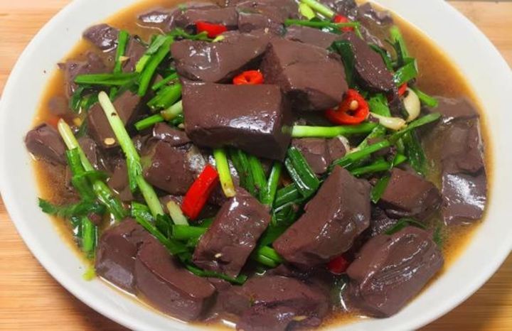 6 tác dụng bất ngờ của tiết luộc