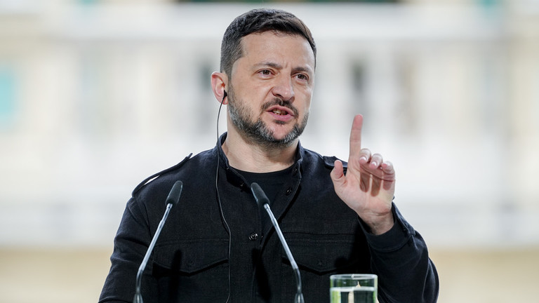 Như trả lời cho trẻ con! Zelensky giải thích vì sao vẫn đàm phán với Putin dù đã ký lệnh cấm đàm phán với Putin