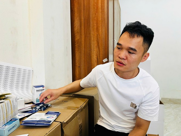 Dược sĩ Tiến bị bắt không phải là dược sĩ Tiến. Xoắn hết cả não