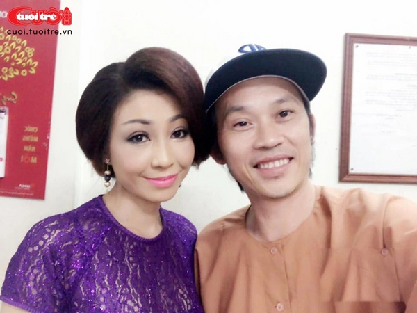 Tình cũ Hoài Linh U50 vẫn thương nhớ người xưa, xăm hình nam danh hài lên ngực