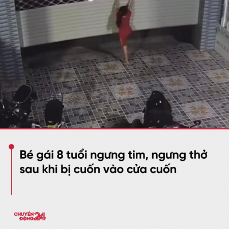 Đu cửa cuốn, bé gái 8 tuổi nguy kịch