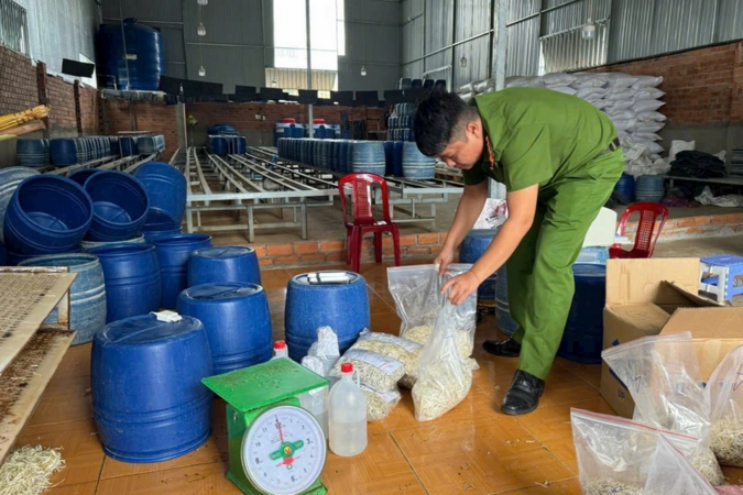 Nguyên nhân nhiều người mắc ung thư bắt nguồn từ đây: Thực phẩm độc hại ngang nhiên bày bán khắp nơi
