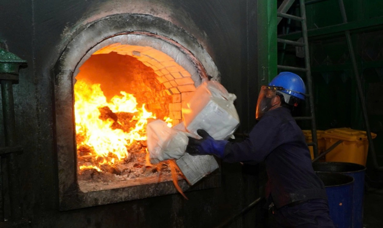 Cận cảnh tiêu hủy 500kg matúy mới đây ở Bình Chánh