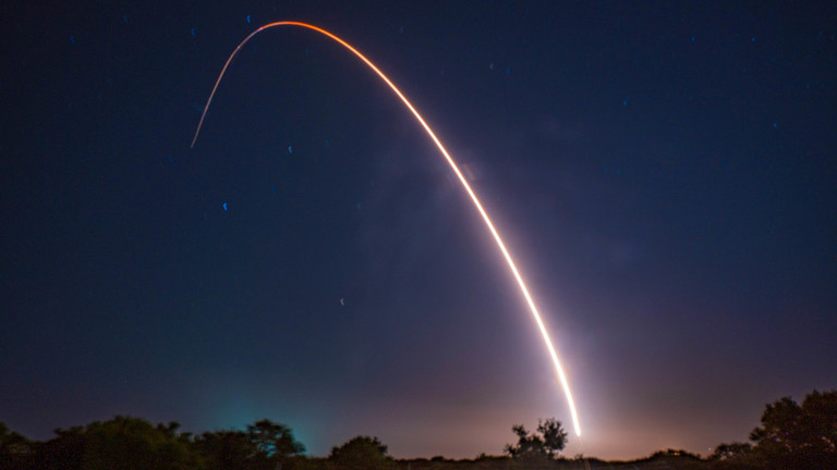 Thế giới đang trên bờ vực của một cuộc chạy đua vũ trang mới