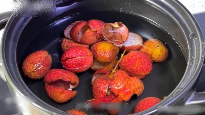 Uống nước nấu vỏ vải có thực sự làm giảm nóng trong không?