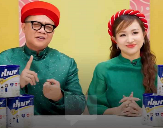 Vân Hugo và BTV Quang Minh đồng loạt nói bị lừa – Xin lỗi, chỉ có người tin các anh chị mua sữa mới bị lừa thôi!