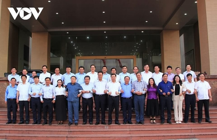 Bức ảnh bộ máy lãnh đạo tỉnh Quảng Trị mới thật ý nghĩa