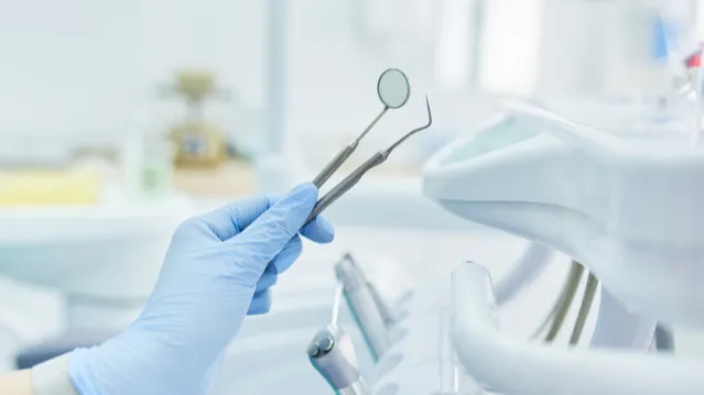 Ngành lương cao, ít việc, dễ kiếm tiền sau khi tốt nghiệp và những hiểu lầm phổ biến