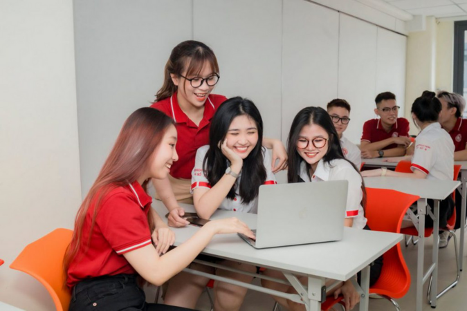Hỏi đáp tuyển sinh 2025: Có nên đặt nguyện vọng kiểu "rải truyền đơn" không?