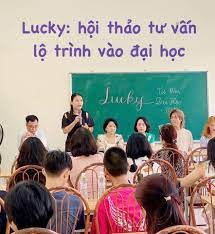 Tư vấn phụ huynh 2k10: Chọn sai ban, con có thể đánh mất ước mơ nghề nghiệp tương lai