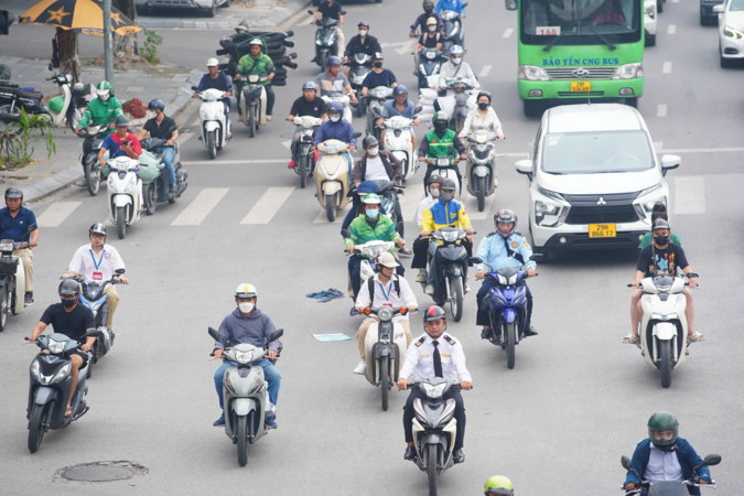 Ai sẽ nhận được hỗ trợ 5 triệu đồng từ chuyển đổi xe máy xăng của Hà Nội?