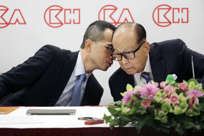 Lý Gia Thành rút lui khỏi đế chế cảng biển trước sinh nhật thứ 98