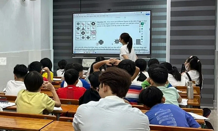 Cách để giáo viên được dạy thêm nhưng học sinh không bị ép đi học thêm