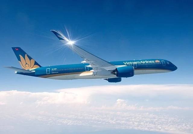 Vietnam Airlines bán 10 USD cho 1 giờ sử dụng internet trên máy bay là đắt hay rẻ so với các hãng bay khác?