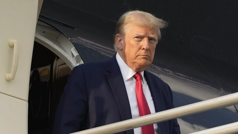 Trước khi gặp Putin, "các cuộc đàm phán thăm dò", "trao đổi lãnh thổ"... Trump đã tiết lộ điều gì?