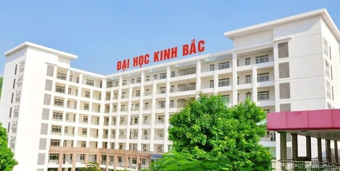 “Lùm xùm” Trường đại học Kinh Bắc: Sinh viên hoang mang vì không biết ai là hiệu trưởng, quyền lợi đảm bảo ra sao?