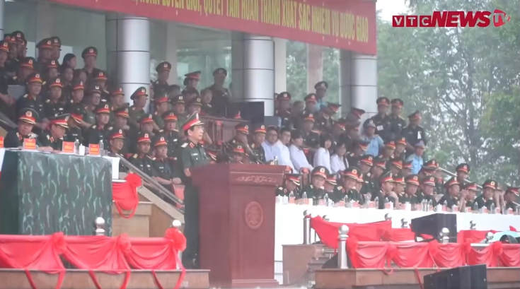 Áp lực cực lớn cho VTV - làm sao quay được hình ảnh diễu binh đẹp nhất! Bộ trưởng Phan Văn Giang đã trao đổi với TGĐ VTV
