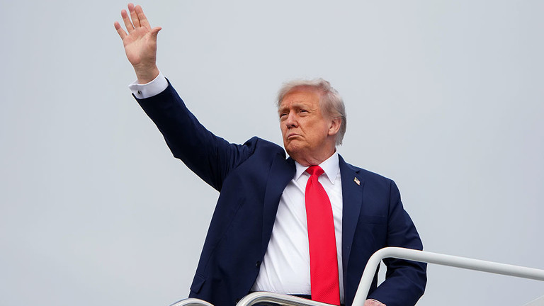 Trump lên kế hoạch gặp Zelensky và các nhà lãnh đạo châu Âu tại Nhà Trắng, thứ Sáu tới Putin, Zelensky và Trump sẽ gặp nhau