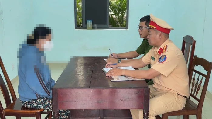 Người phụ nữ buôn ve chai gây tai nạn rồi bỏ mặc nạn nhân, run rẩy khi công an tìm đến nhà