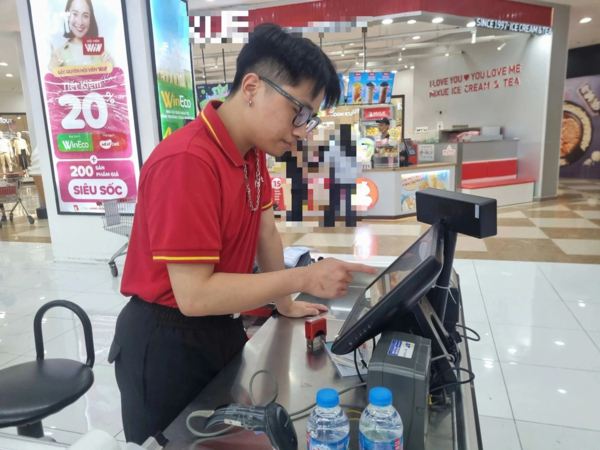 Bộ Tài chính dự kiến chi hơn 200 tỉ/năm để khuyến khích người dân lấy hóa đơn