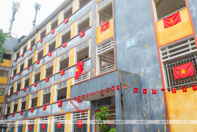 ĐH Bách khoa Hà Nội dành 1.200 chỗ ở miễn phí cho người dân về Thủ đô tham dự lễ diễu binh. Đăng ký từ hôm nay tại đây