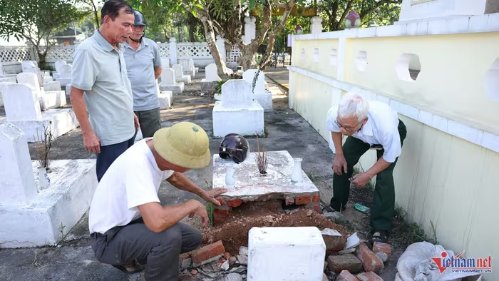 Bàng hoàng! Đúng dịp 2/9, Phú Thọ phát hiện 18 ngôi mộ liệt sĩ bị đục phá