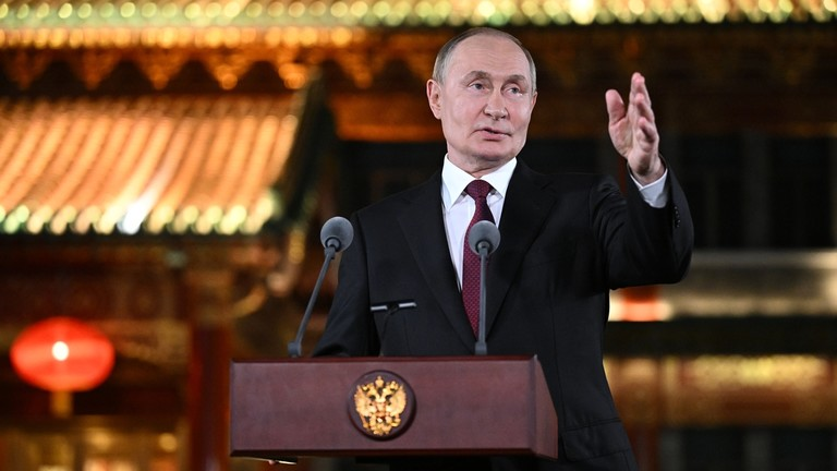 Putin sẵn sàng đón tiếp Zelensky tại Moscow