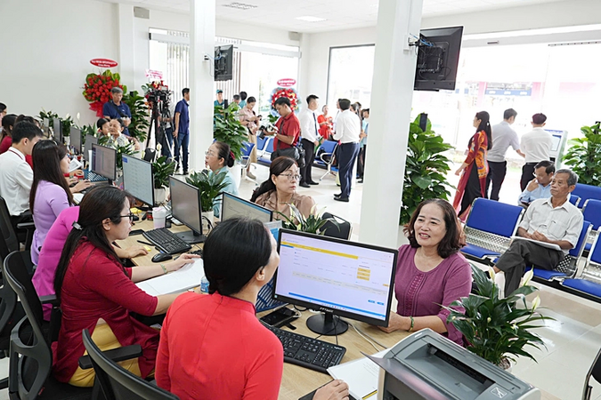Sớm ban hành tiêu chí sắp xếp thôn, tổ dân phố, xác định biên chế gắn tiền lương