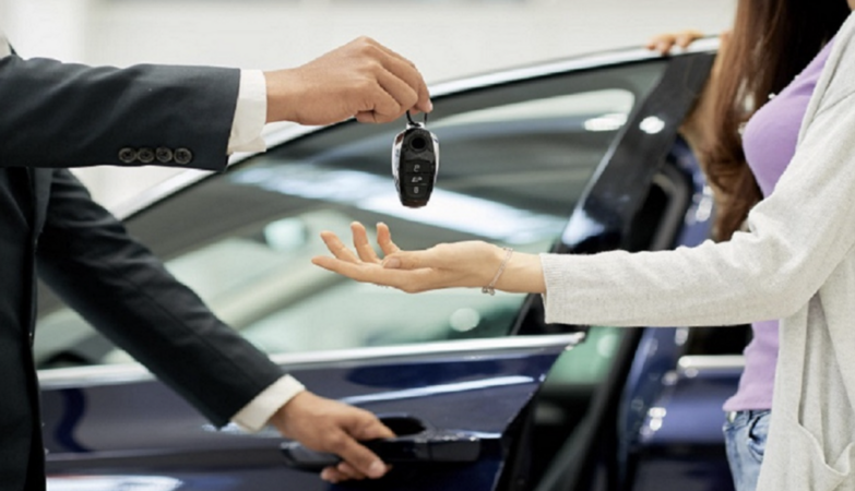 Chồng mua nhà, tặng xe cho nhân tình, vợ có đòi lại được không?